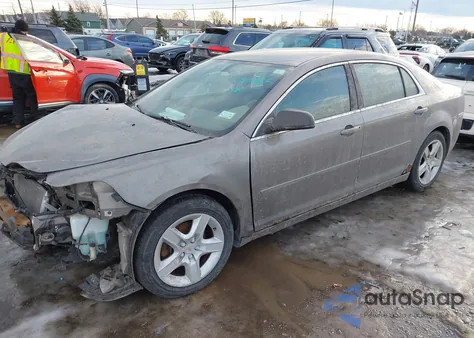 2010 Chevrolet Malibu Ls z USA, uszkodzony, nr VIN 1G1ZB5EB6AF298361
